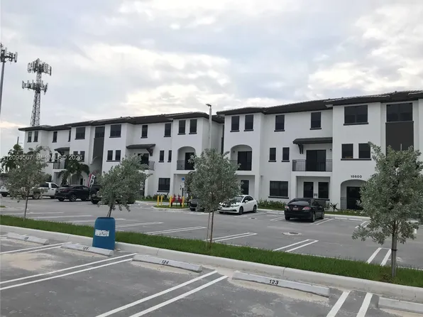15600 SW 136th St #104, Miami, FL 33196