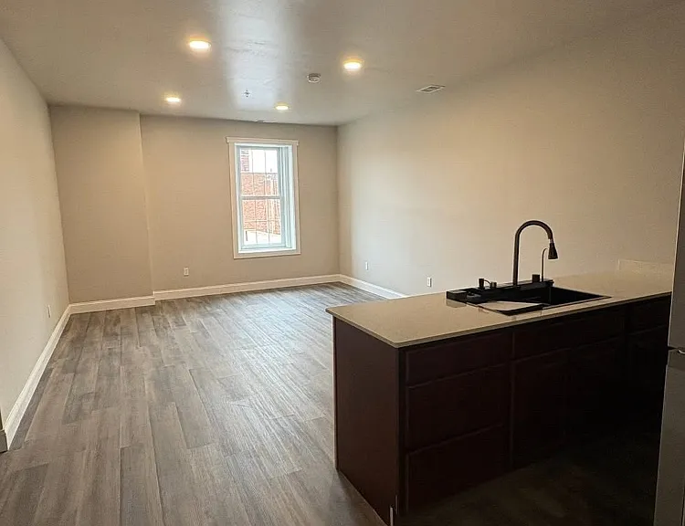 188 Main St #1-10 — Photo 39