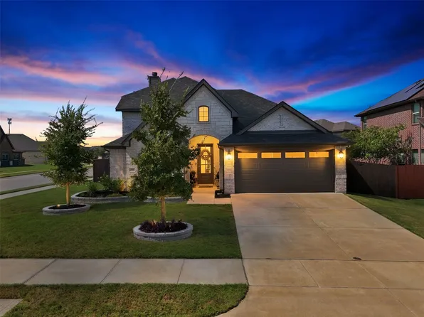 251 Bear Trl, Waxahachie, TX 75165
