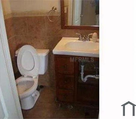 5th image of 5212 Tennis Court Cir