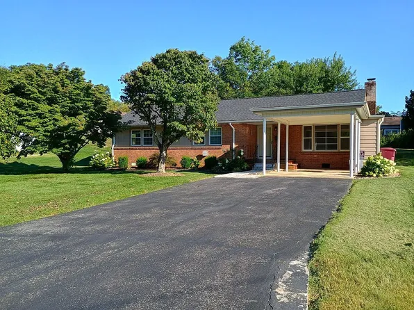 1320 Oxford Pl, Johnson City, TN 37601
