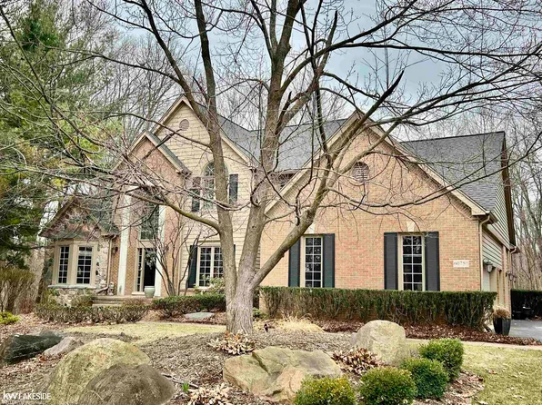 60750 Pennington Way, Rochester, MI 48306