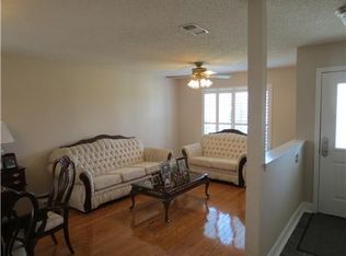 2260 Brighton Pl, Harvey, LA 70058