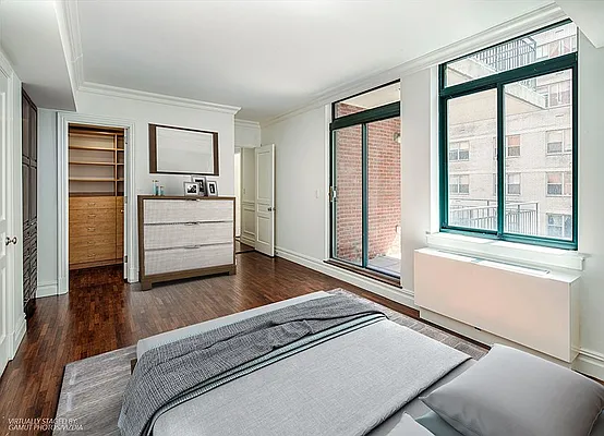 Rented by Warburg | media 11