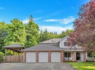 16935 84th Ave NE, Kenmore, WA 98028