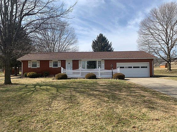 2nd image of 123 Sunset Dr