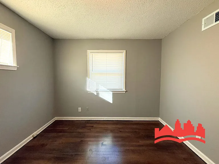 271 W Levi Rd — Photo 11