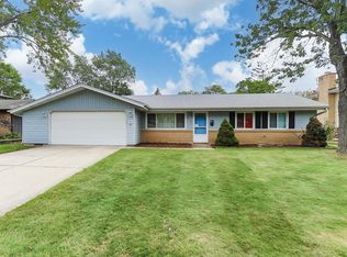 823 Georgean Ln, Schaumburg, IL