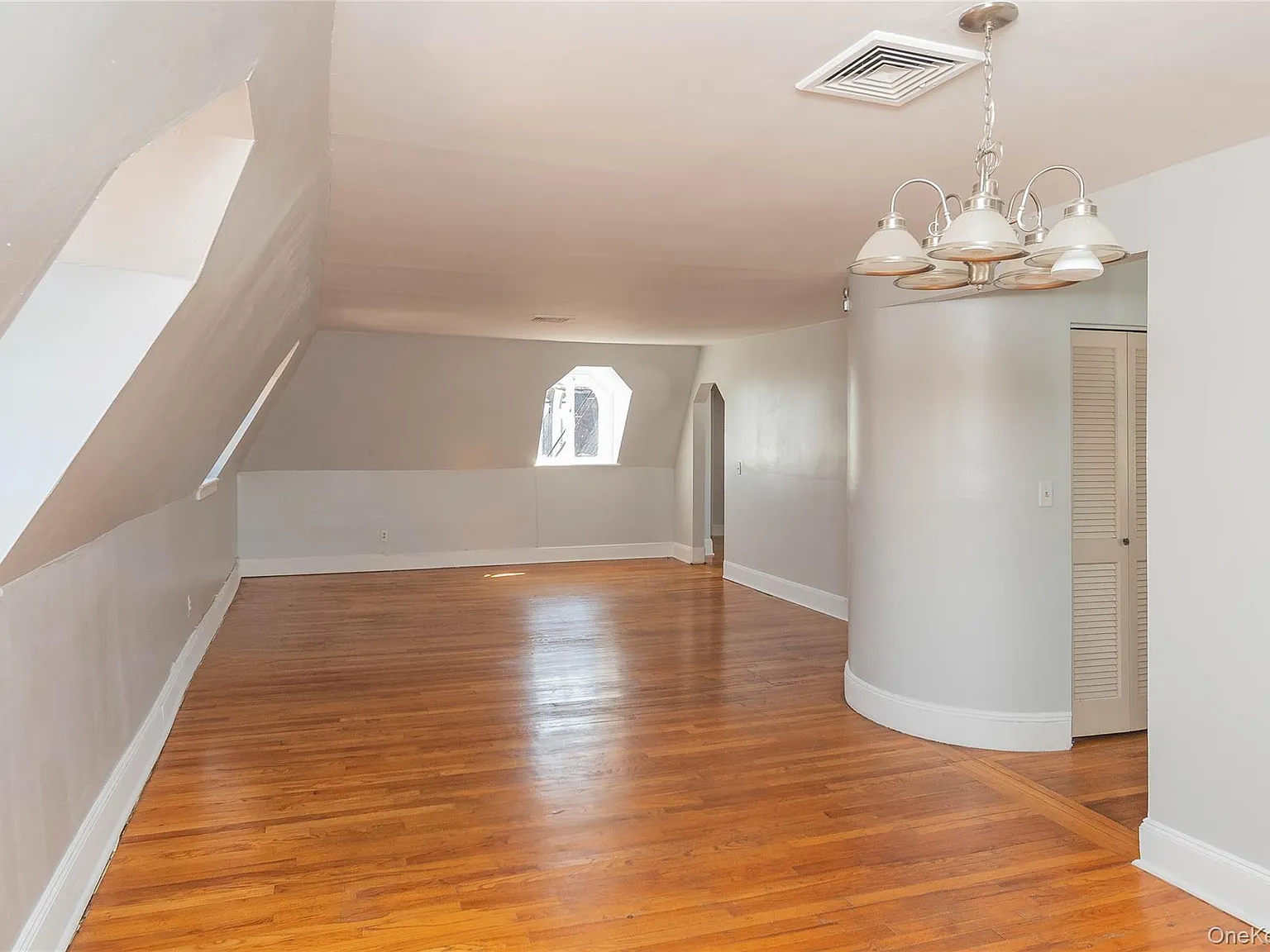 1 bed, 1.0 bath, 1100 sqft, $2,000 — Photo 4