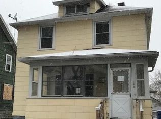 164 Avenue St E, Rochester, NY 14621