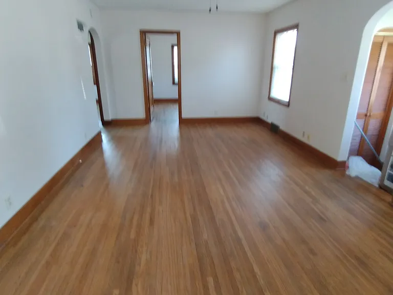 2116 S Clinton St — Photo 5