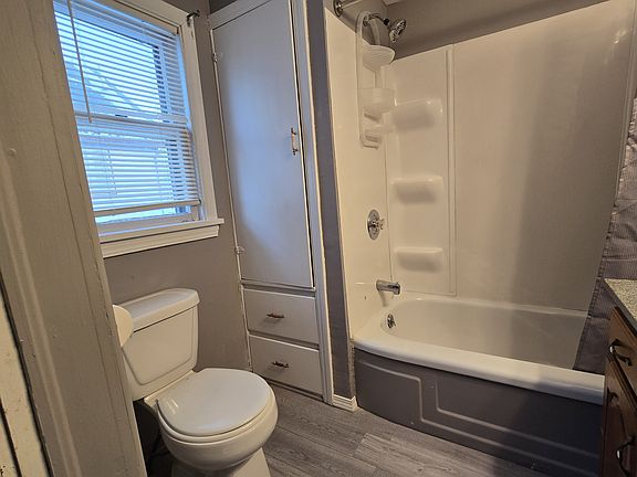 2nd image of 324 W Main St Floor 1