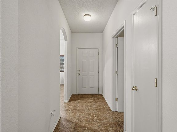 3rd image of 6227 Nueva Espana Rd NW