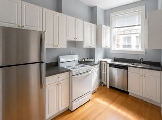 805 Judson Ave #3M, Evanston, IL 60202