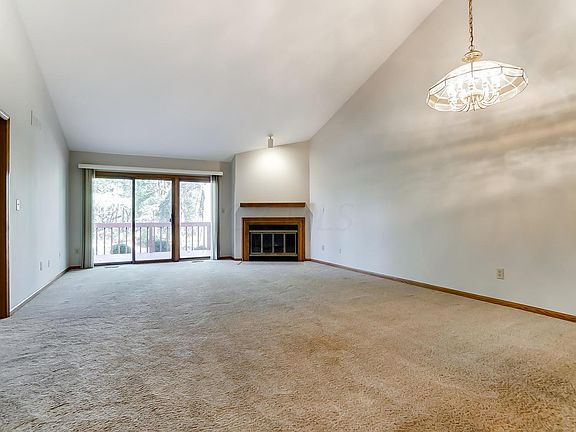 3rd image of 7936 Jaymes St #33