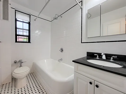 Rented by Made In NY Realty | media 18