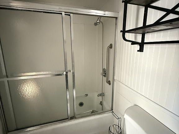 5th image of 614 Champlain St
