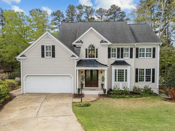 213 Lewiston Ct, Cary, NC 27513