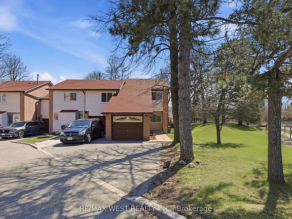 2nd image of 151 Wickson Trl #1