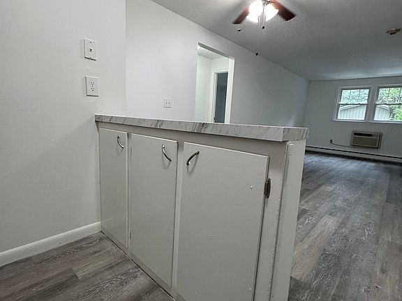 3rd image of 3 Dana Ct APT 5