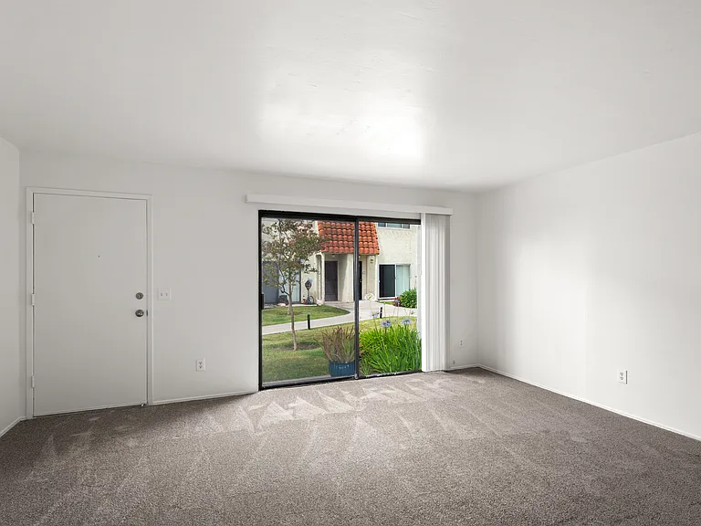 5580 Lake Park Way #28 — Photo 22