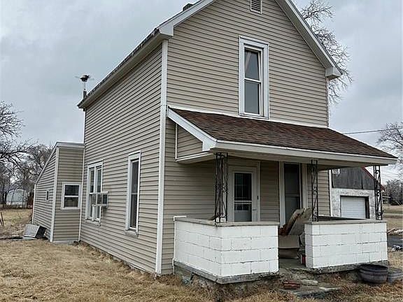5th image of 932 McDougal St