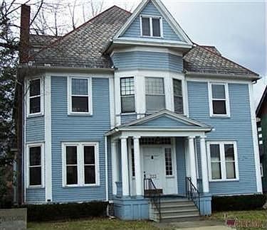 4th image of 315 Harmon Ave NW