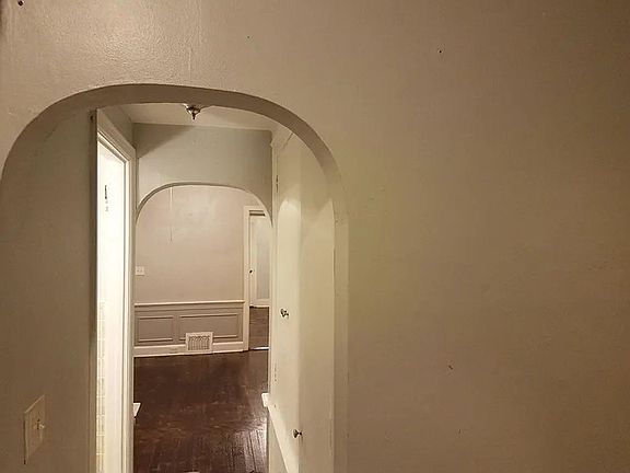5th image of 22 Wyoming St #1