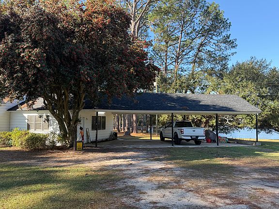 4th image of 132 Stafford Dr