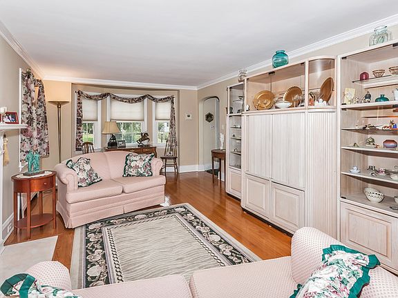 4th image of 2307 Croydon Dr