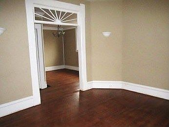 5th image of 726 Kellogg St SE
