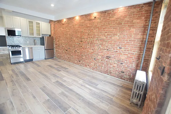 Rented by Abode Well Realty Inc | media 9