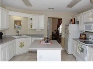 2736 Woodbury Ct, Navarre, FL 32566