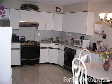 2nd image of 20 Lovell Ave