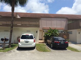 8193 NW 8th Mnr, Plantation, FL 33324