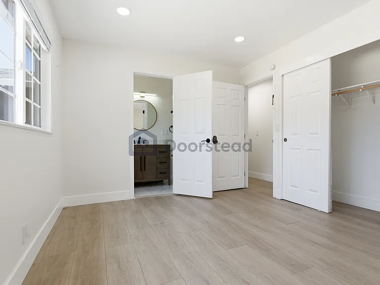 1624 Farringdon Ct — Photo 15