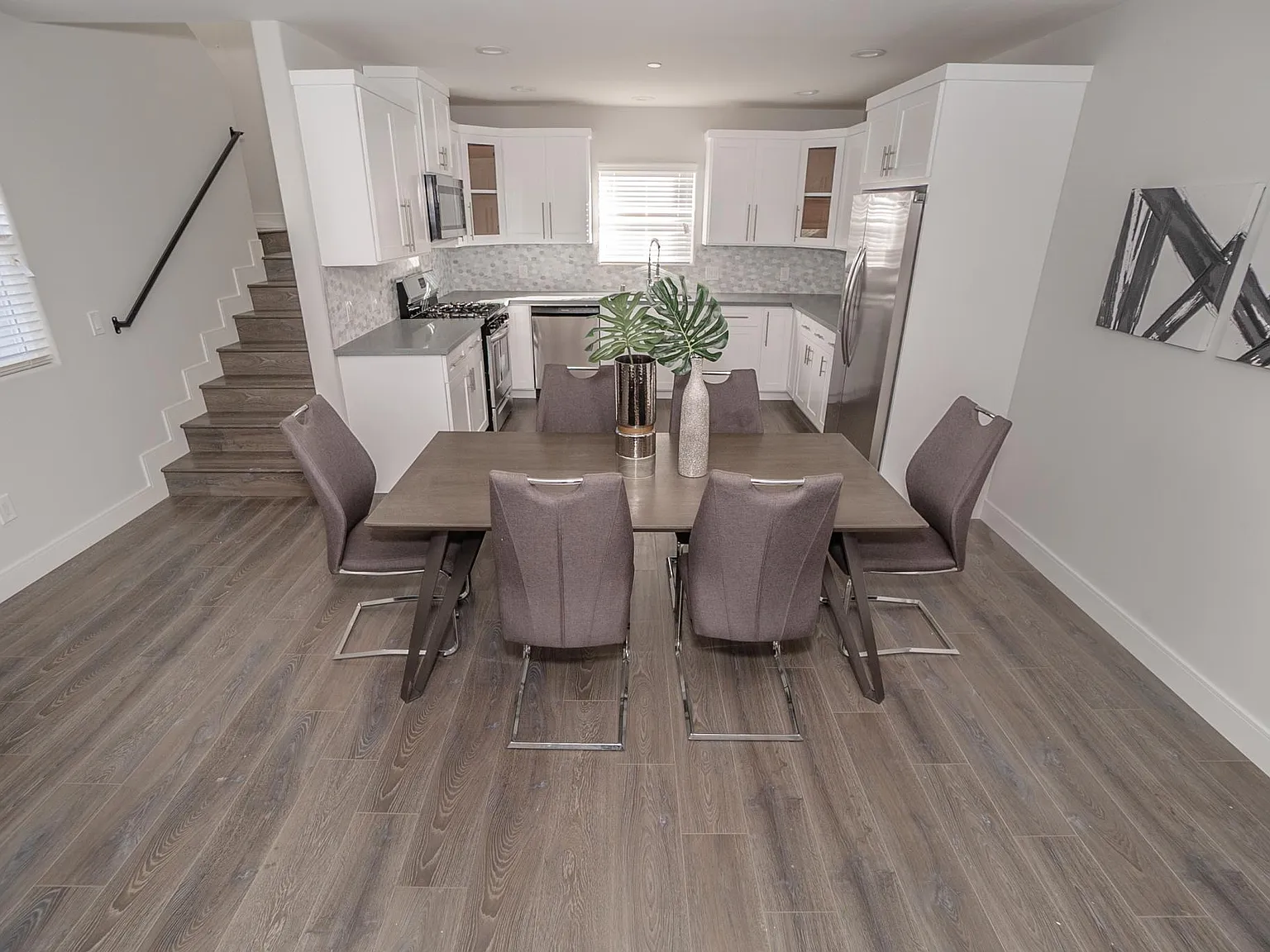 3913 Brighton Ave — Photo 4