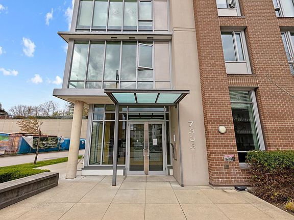 2nd image of 7333 Murdoch Ave #301