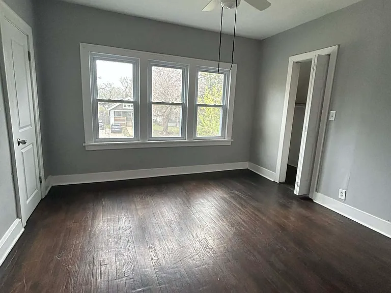 5722 Forest Ave — Photo 10