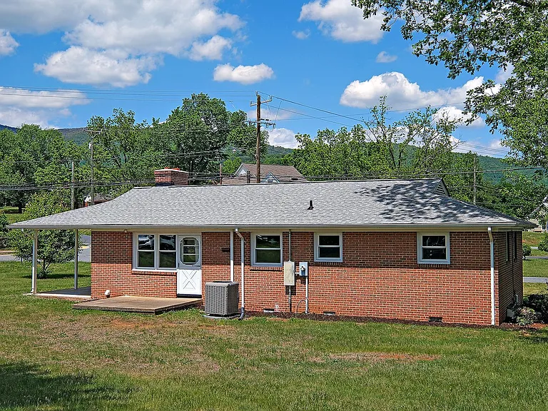 5709 Saint George Ave — Photo 18