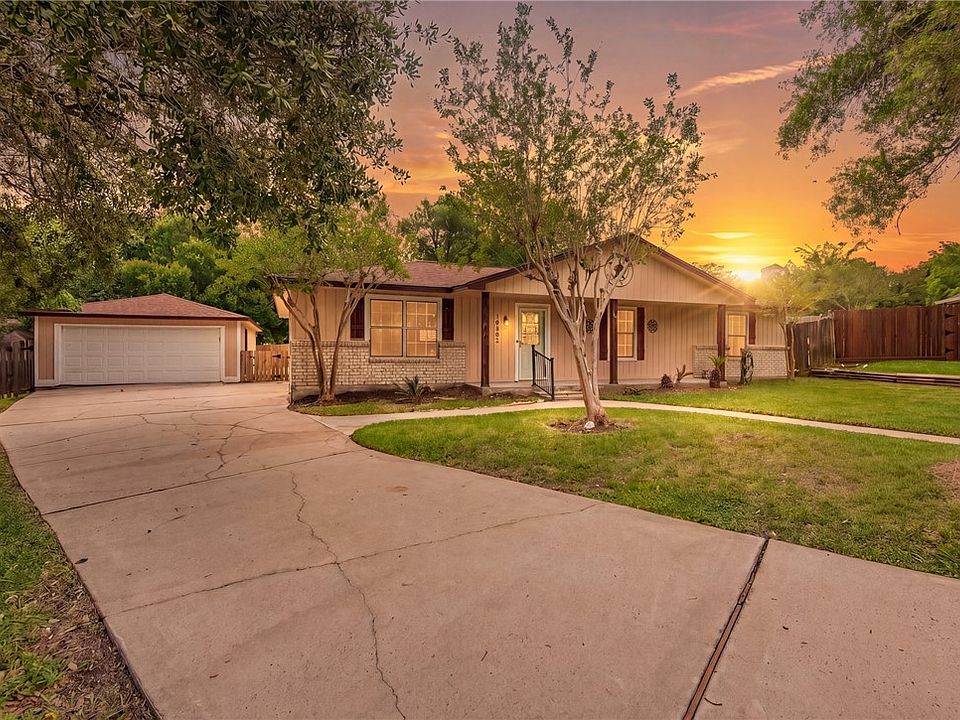 1st image of 10802 Estelle Cir