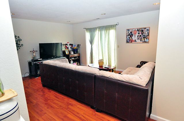 1st image of 10287 Lochner Dr
