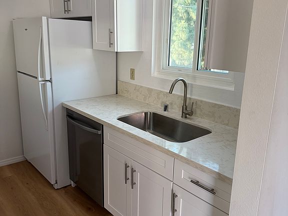 3rd image of 5604 Temple City Blvd