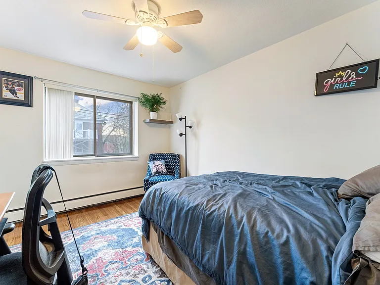 425 S Huntington Ave #6 — Photo 13