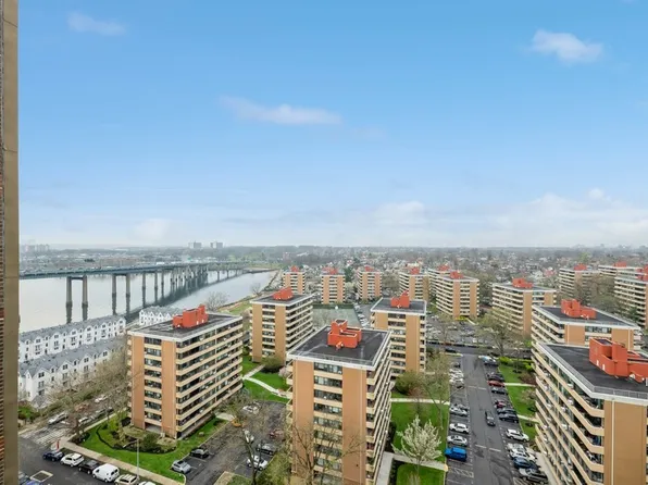 166-25 Powell Cove Boulevard image 38 of 42