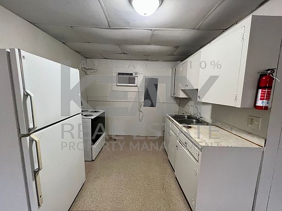 3rd image of 331 W Bridge St #C