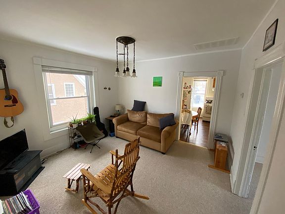4th image of 2636 Jackson St NE APT 2