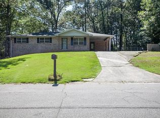 330 Diane Dr SE, Smyrna, GA 30082