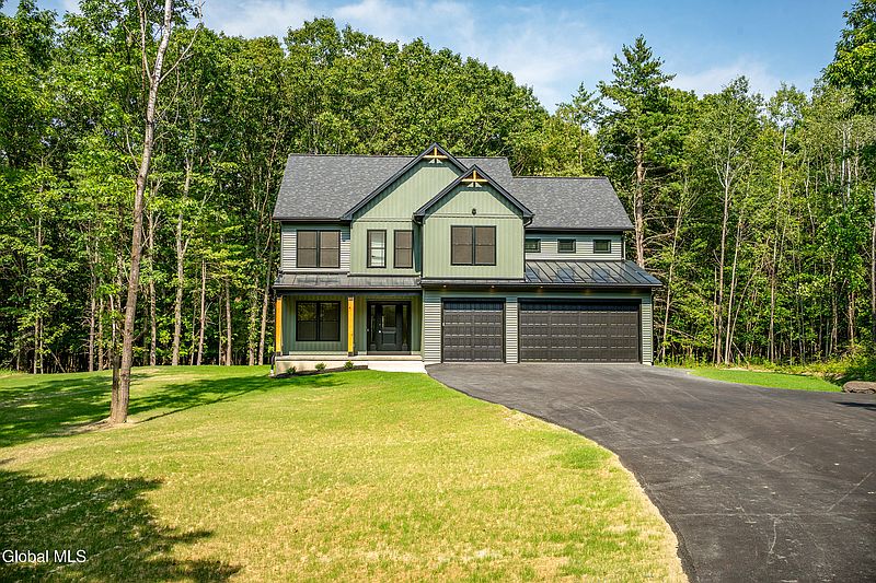 2nd image of 25 Maybrook Drive