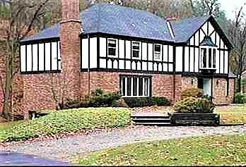 537 Old Mill is a charming home on a wooded private lot in Fox Chapel Schools. The school system is Fox Chapel and the elementary is Fairview.